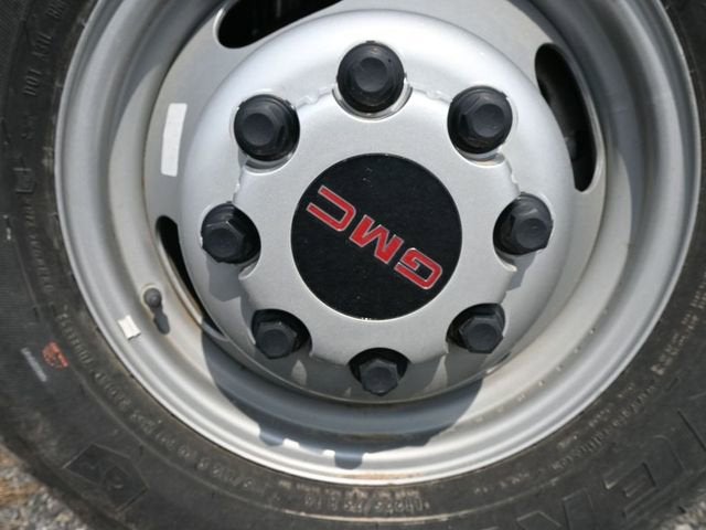 2024 GMC Savana Cutaway 4500 2WT