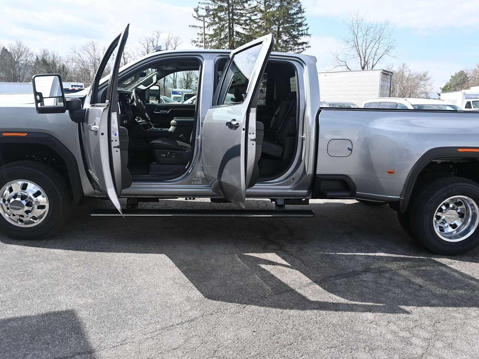 2026 GMC Sierra 3500 HD Denali DRW